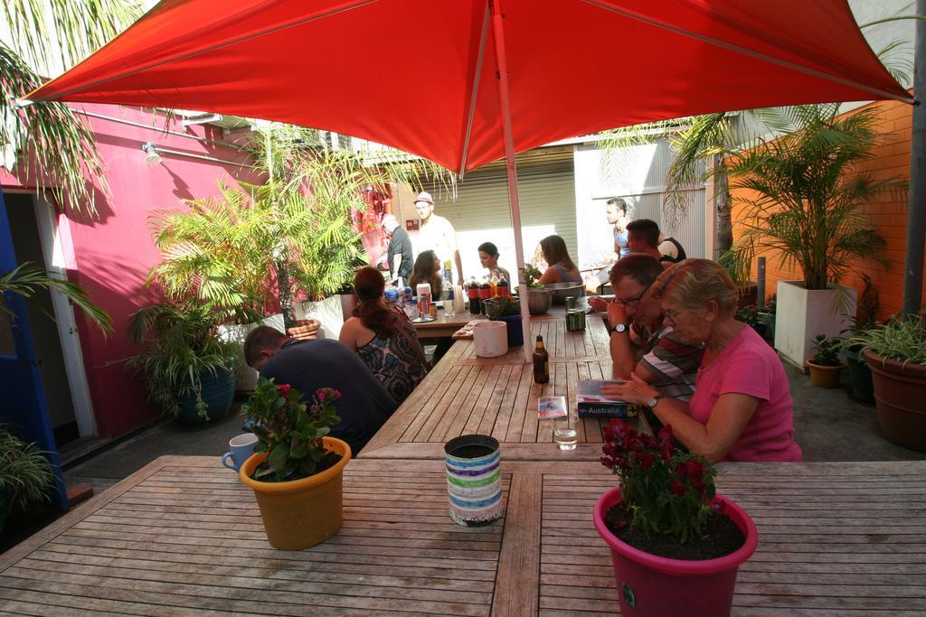 Хостел Zing Backpackers Сидней Экстерьер фото